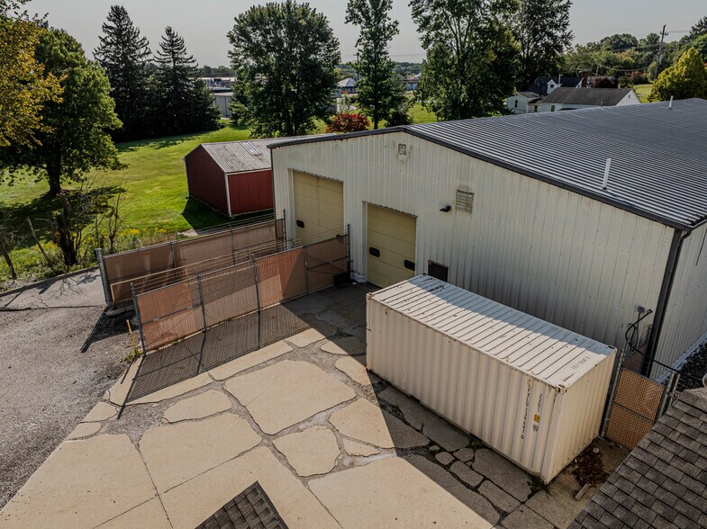 More Photos Of 15454 W High St, Middlefield Warehouse For Sale