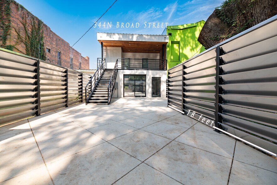 More Photos Of 344 N Broad St, Bainbridge Restaurant For Sale