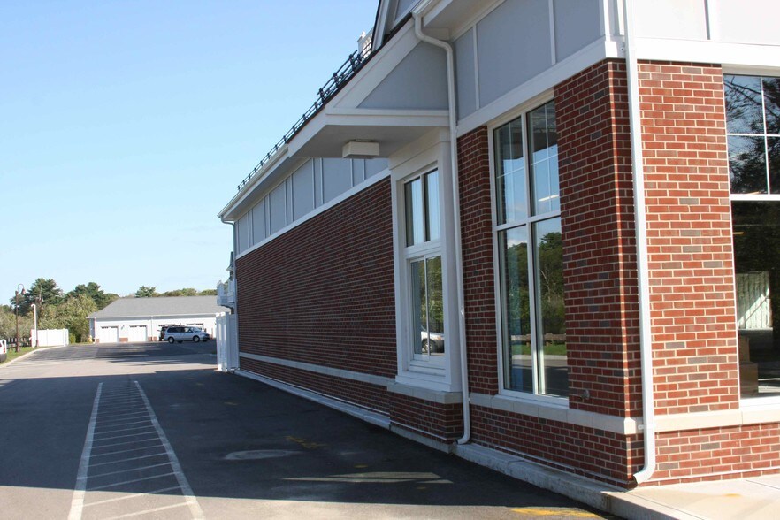 More Photos Of 132 Chief Justice Cushing Hwy, Cohasset Coworking Space