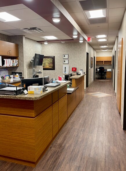 More Photos Of 255 W Lebanon, Frisco Medical For Lease