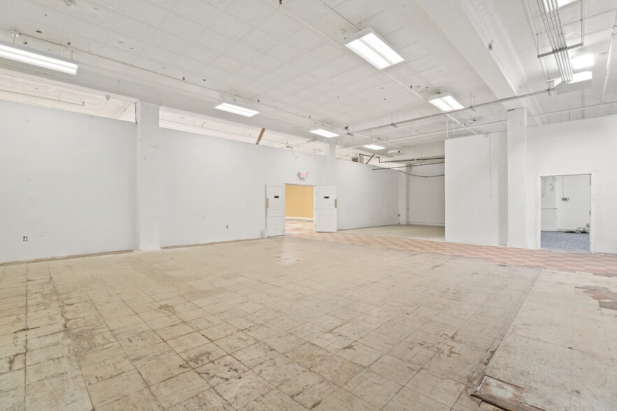 More Photos Of 251-255 S Main St, Fall River Office For Lease