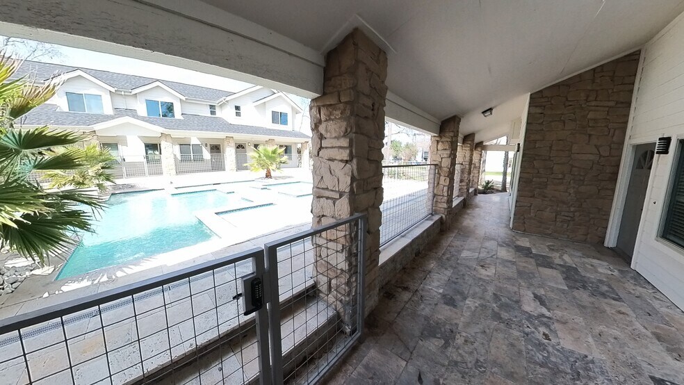 More Photos Of 12455 Melville Dr, Montgomery Apartments For Sale