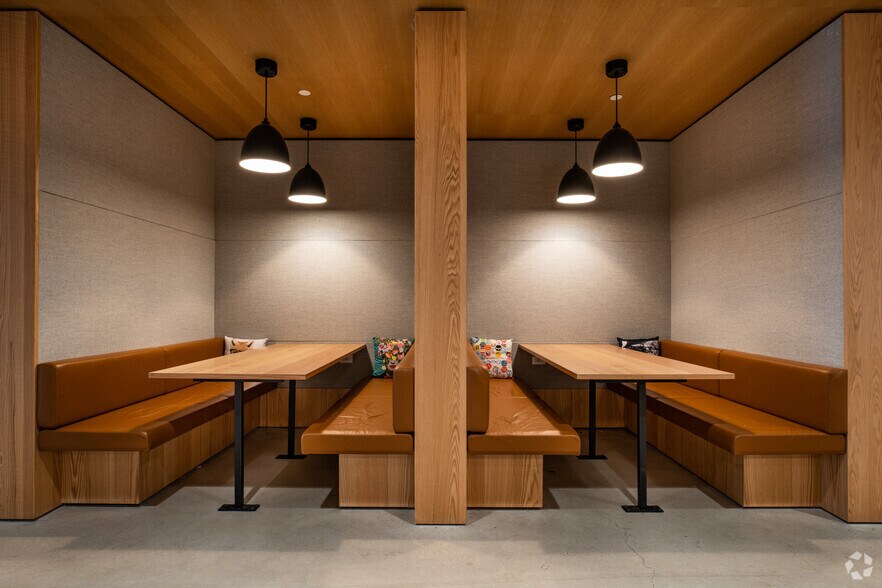 More Photos Of 501 Congress Ave, Austin Office For Lease