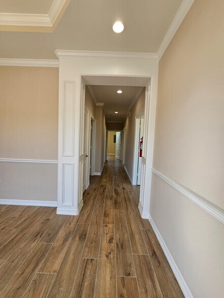 More Photos Of 7070 Knights Ct, Missouri City Medical For Sale