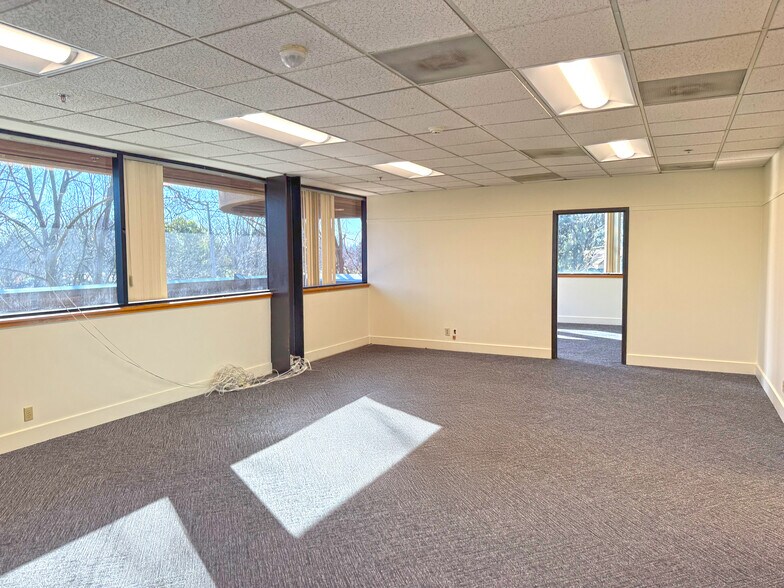 More Photos Of 50 Professional Center Dr, Rohnert Park Office For Sale