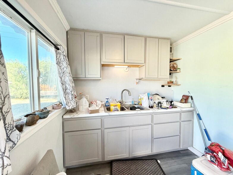 More Photos Of 83298-83420 Argus Ave, Trona Apartments For Sale