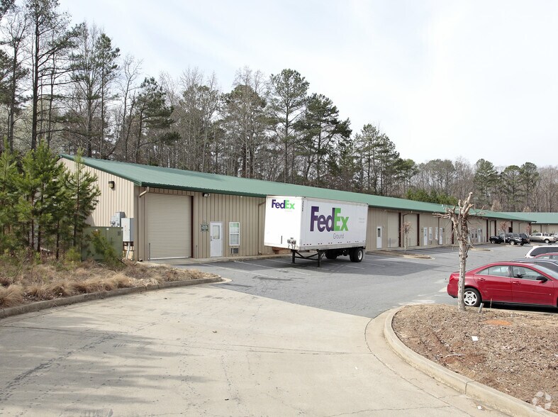 More Photos Of 771 Shallowford Rd, Marietta Flex For Lease