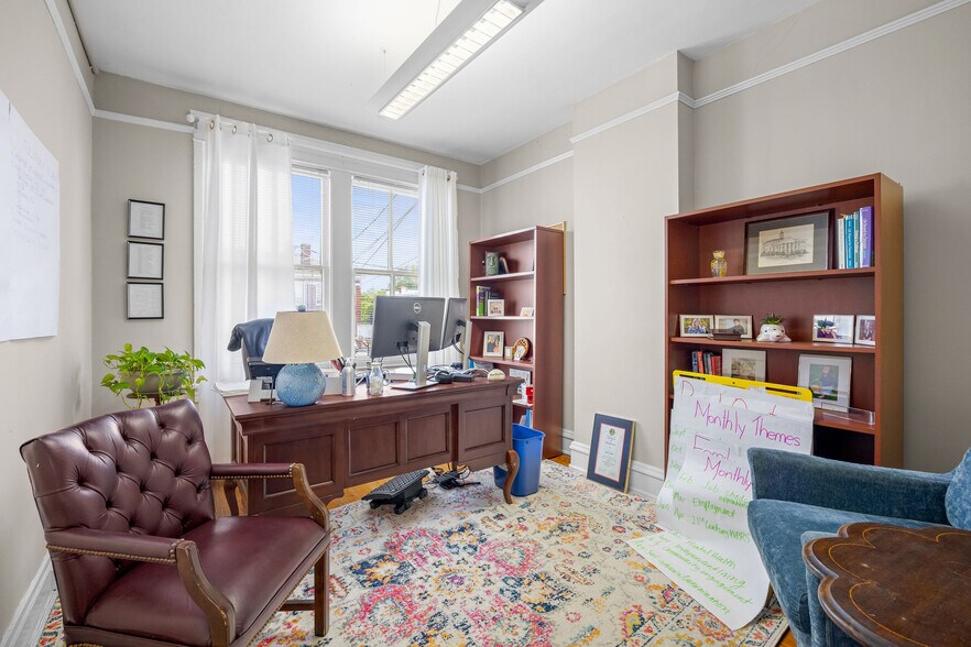 More Photos Of 1312 W Main St, Richmond Office For Lease