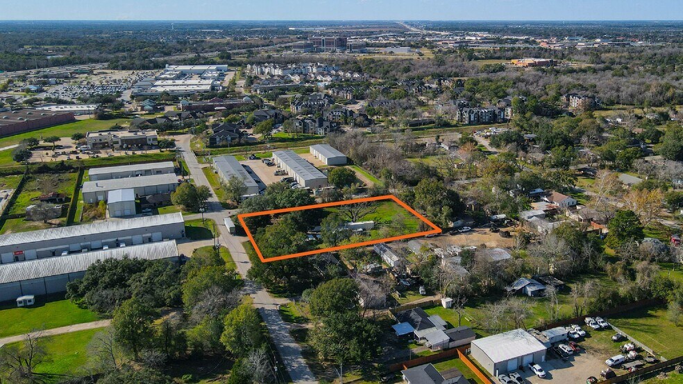 More Photos Of 16314 Dundee Rd, Cypress Land For Sale