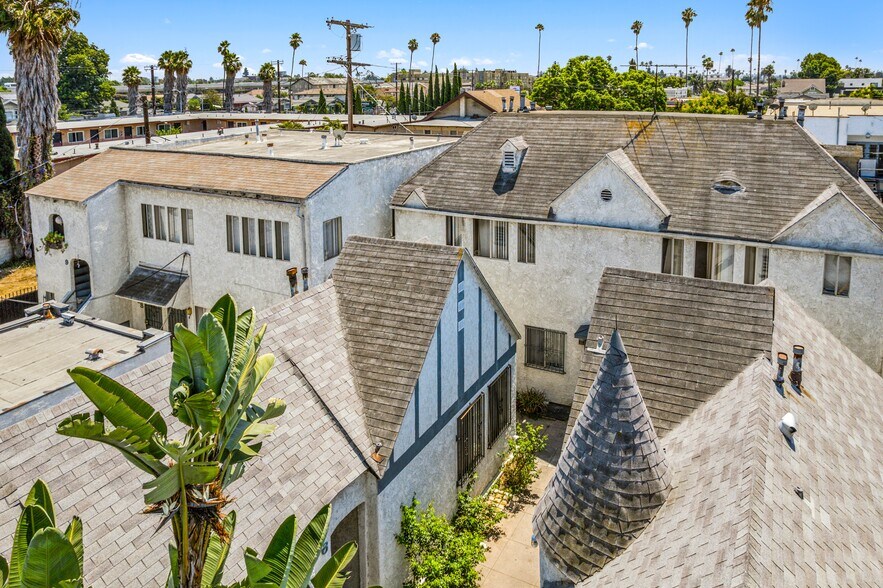 More Photos Of 526-534 W 47th St, Los Angeles Apartments For Sale