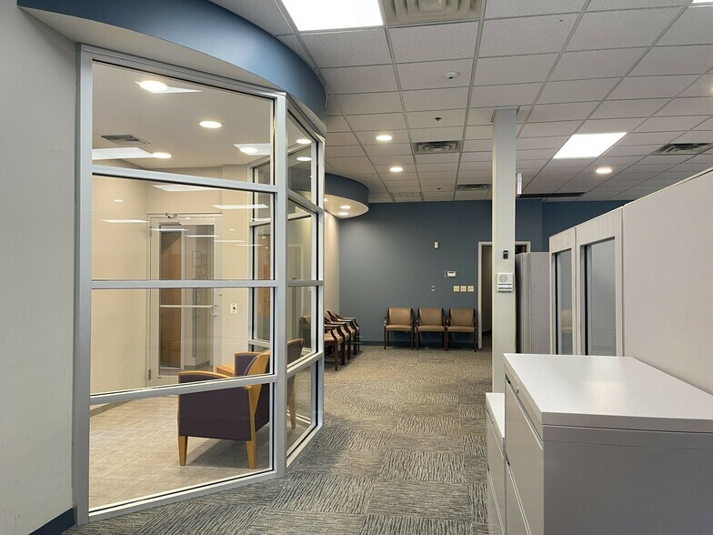 More Photos Of 1615 NW 80th Blvd, Gainesville Office For Sale