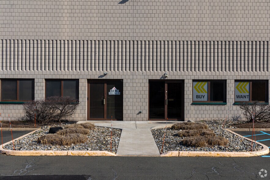 More Photos Of 1445 Lower Ferry Rd, Ewing Warehouse For Lease