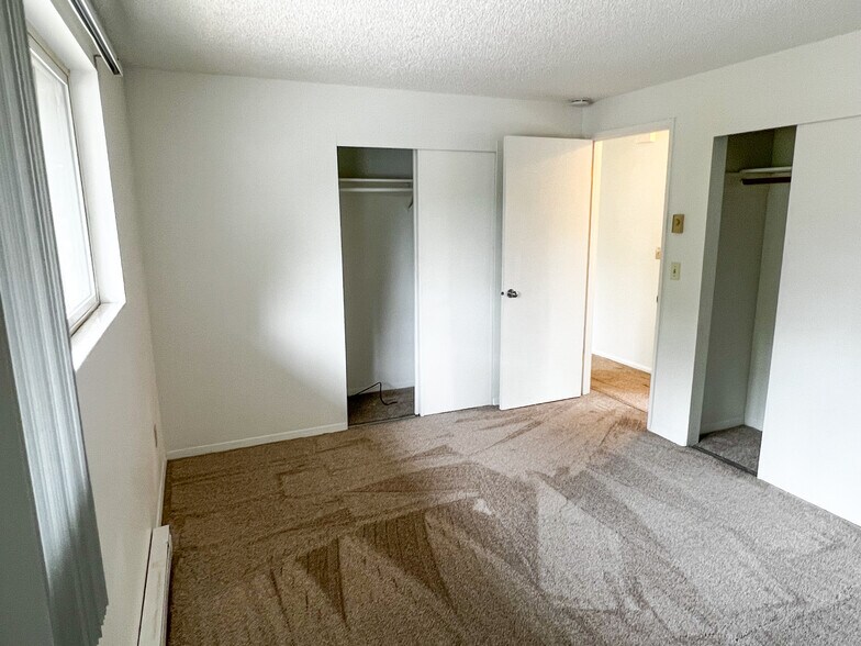 More Photos Of 7926 SE Johnson Creek Blvd, Portland Apartments For Sale