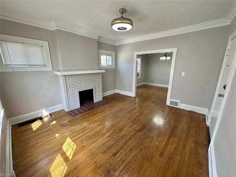 More Photos Of 17020 Madison Ave, Lakewood Flex For Sale