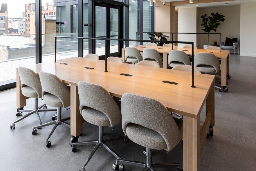 More Photos Of 167 N Green St, Chicago Coworking Space