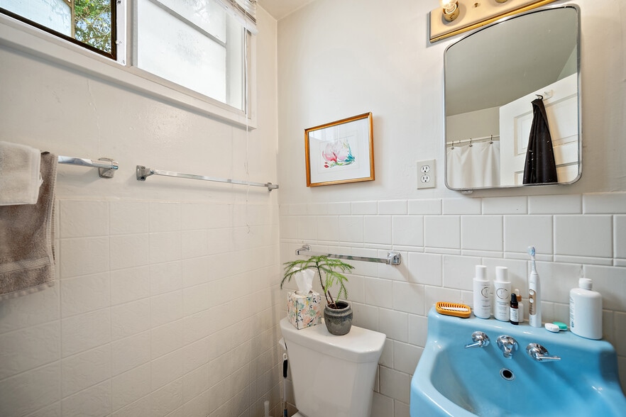 More Photos Of 1518 N Wahsatch Ave, Colorado Springs Apartments For Sale