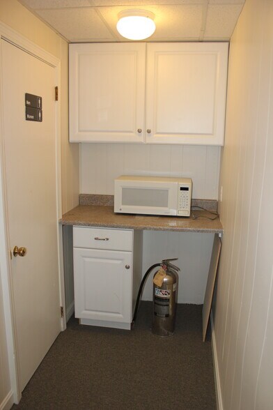 More Photos Of 16-18 Cottage St, Franklin Unknown For Lease
