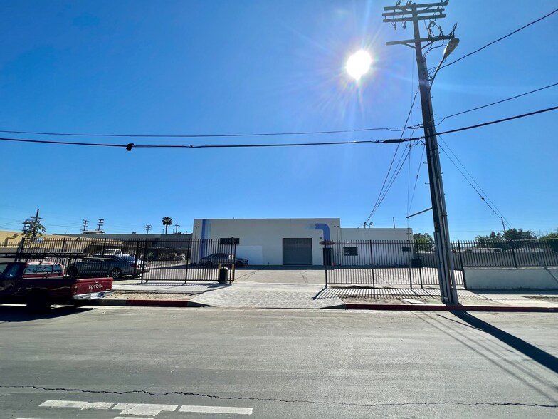 More Photos Of 14620 Novice St, Panorama City Warehouse For Sale