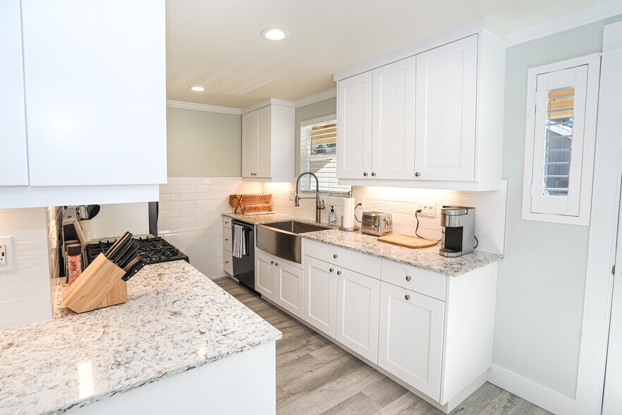 More Photos Of 1215 NW Portland Ave, Bend Apartments For Sale