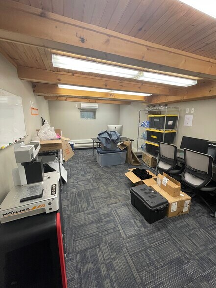 More Photos Of 43 Summer St, Somerville Loft Creative Space For Lease