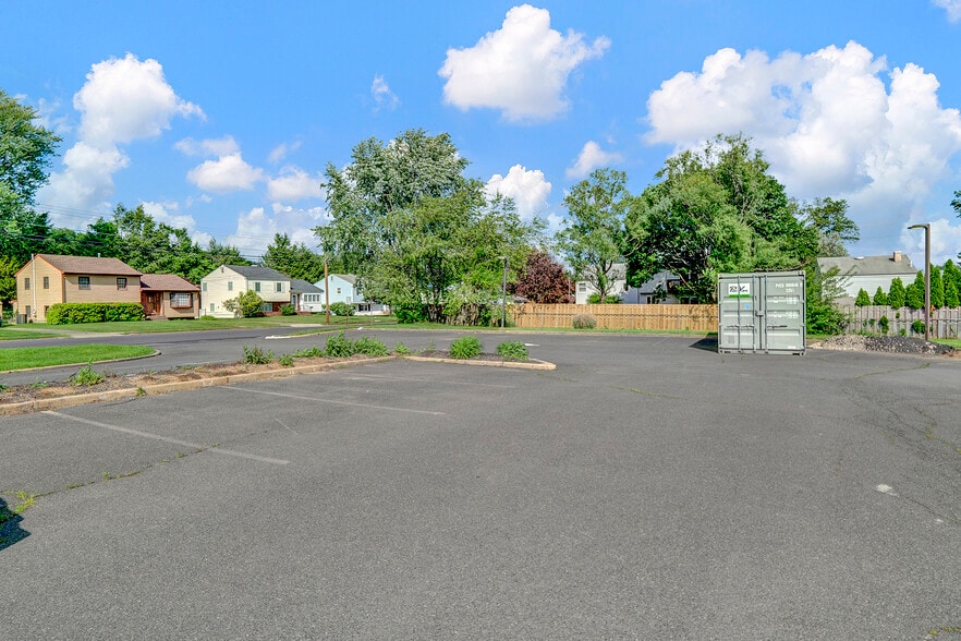 More Photos Of 40 Scotch Rd, Ewing Township Bank For Sale