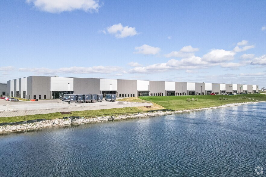 Primary Photo Of 200 SE 37th St, Grimes Distribution For Lease