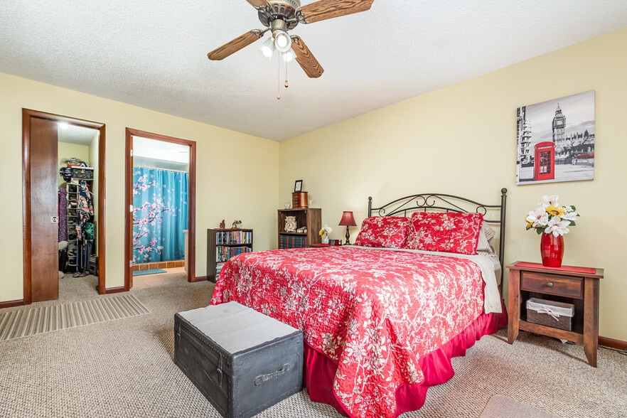 More Photos Of 155 11th Ave, Osteen Specialty For Sale