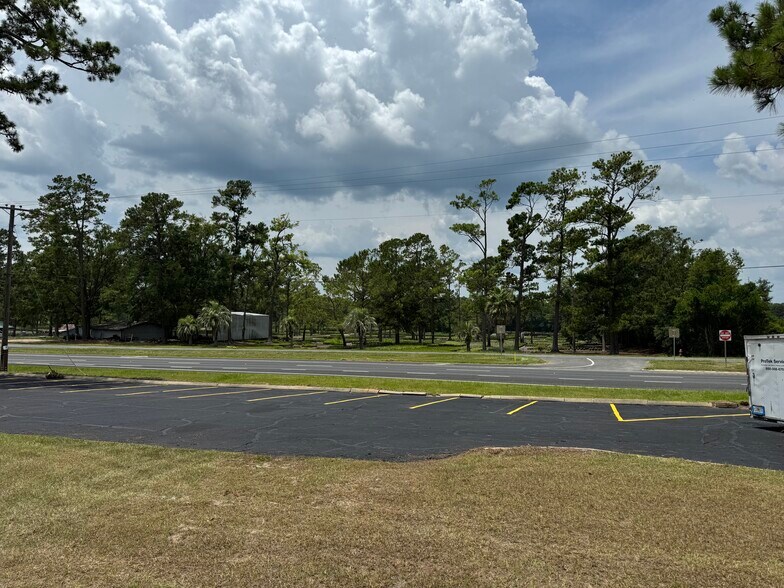 More Photos Of 2854 N Jefferson St, Monticello Distribution For Lease