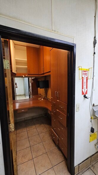 More Photos Of 466-474 W 5th St, San Bernardino Storefront Retail Office For Lease