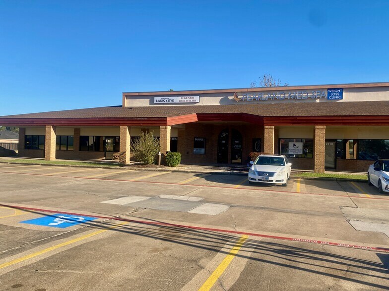 More Photos Of 2503 Westminister Rd, Pearland Storefront For Sale