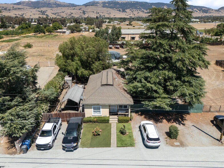 More Photos Of 13350 Kimble Ct, San Martin Apartments For Sale