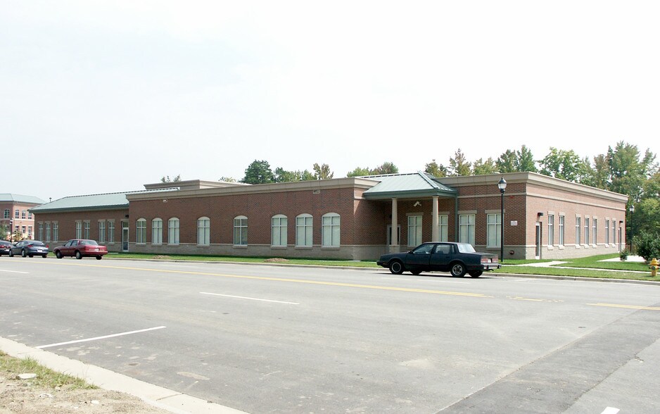 More Photos Of 10125 Berkeley Place Dr, Charlotte Medical For Lease