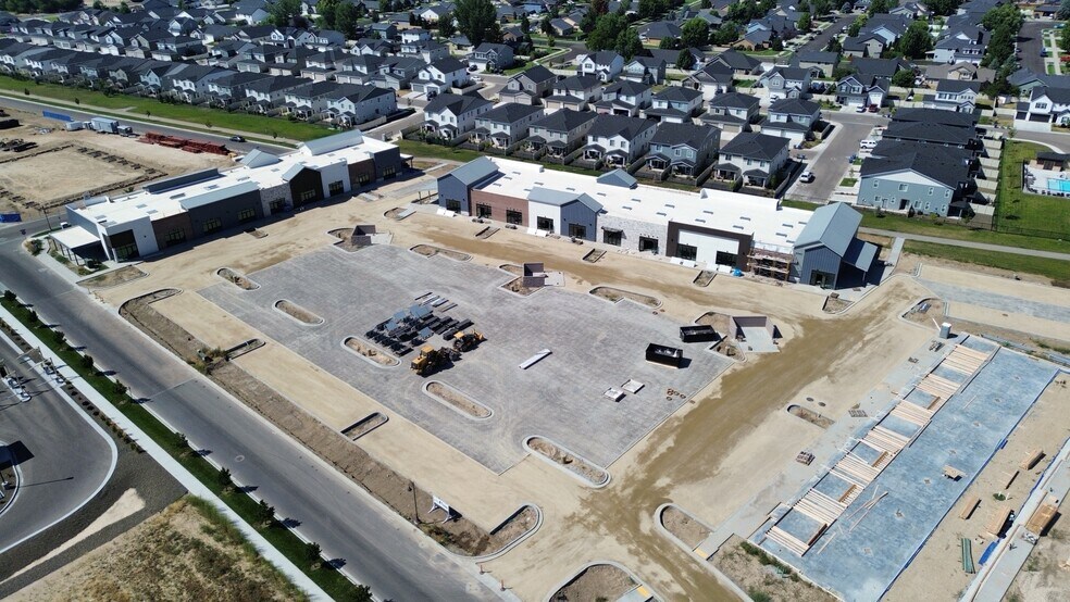 More Photos Of 12296 W Bounty Ln, Star Unknown For Lease