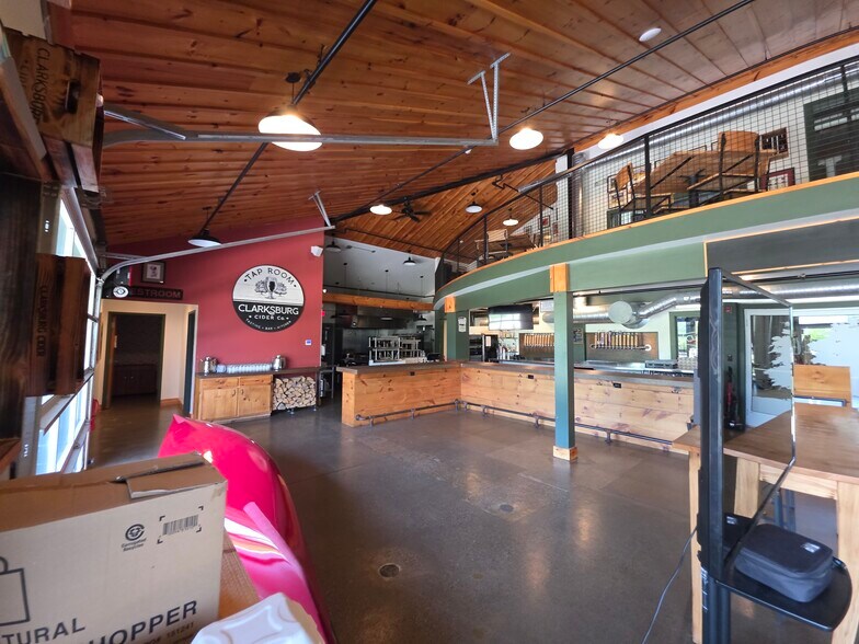 More Photos Of 4493 Walden Ave, Lancaster Office For Sale
