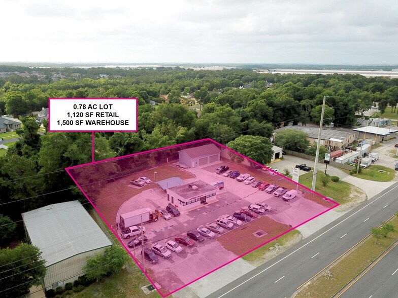 11007 N Main St  