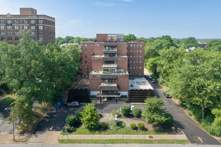 More Photos Of 3450 Russell Blvd, Saint Louis Apartments For Sale
