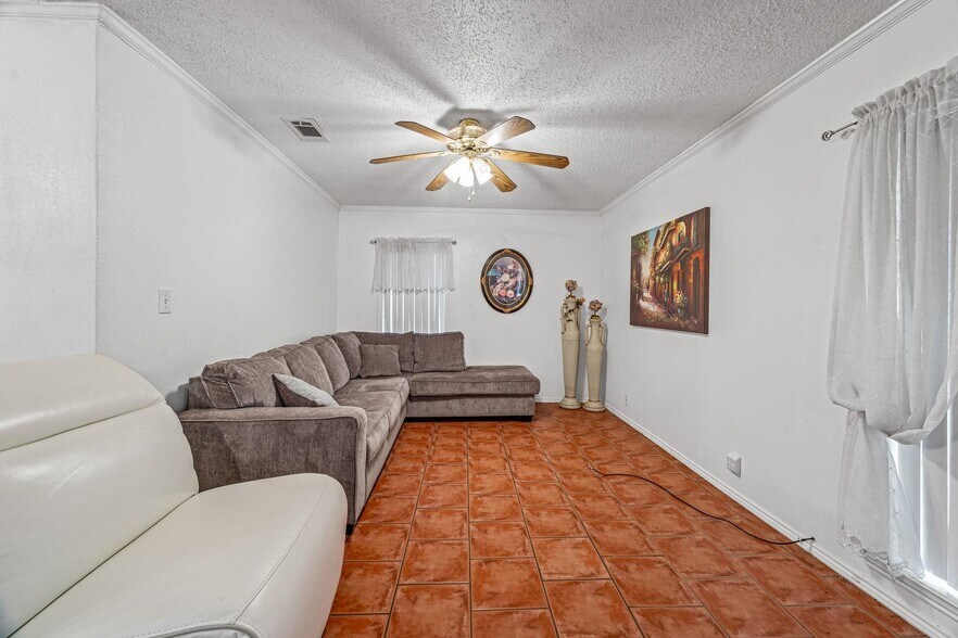 More Photos Of 14330 S Highway 281, Santo Trailer Camper Park For Sale