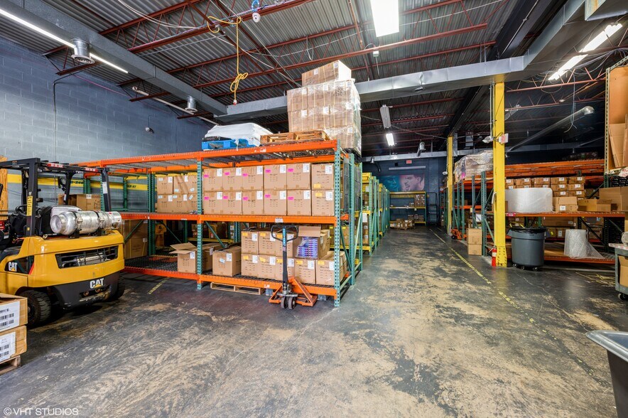 More Photos Of 521 E 3rd St, Mount Vernon Manufacturing For Sale