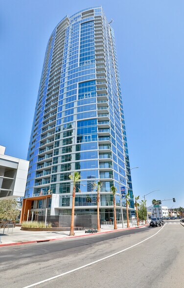 More Photos Of 777 E Ocean Blvd, Long Beach Apartments For Lease