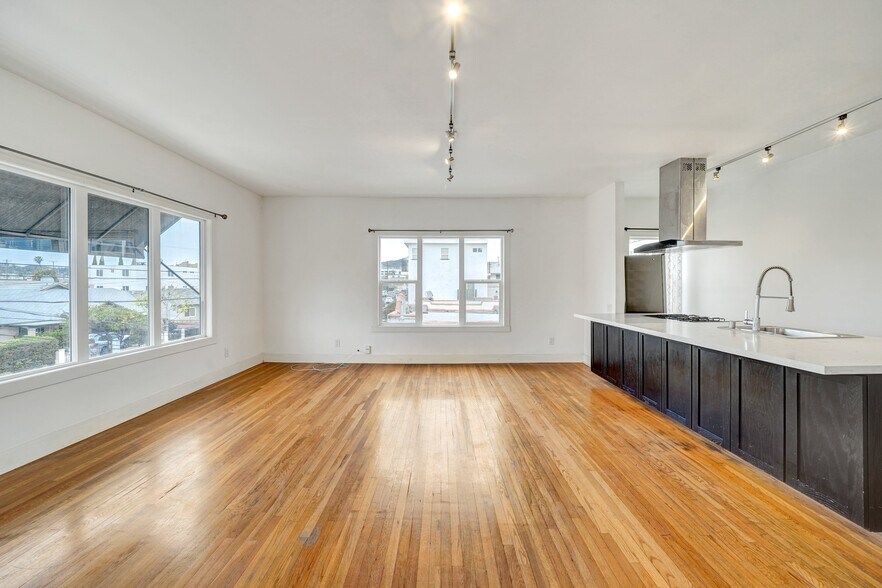 More Photos Of 1216 N Kenmore Ave, Los Angeles Apartments For Sale