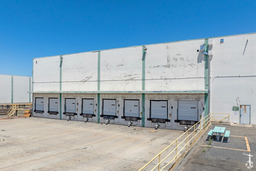 More Photos Of 151 Codoni Ave, Modesto Warehouse For Lease