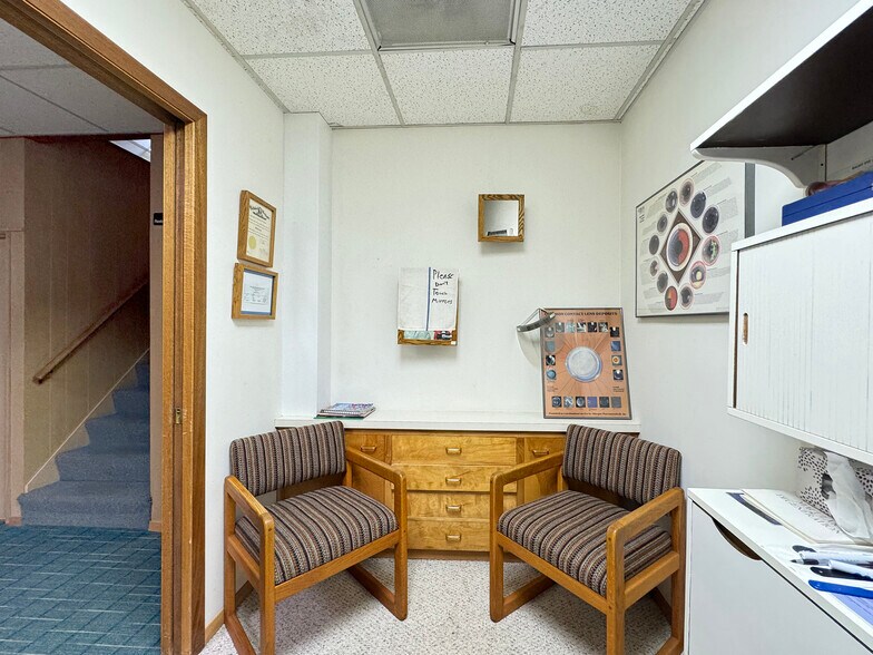 More Photos Of 114 E 1st St, Port Angeles Office For Lease