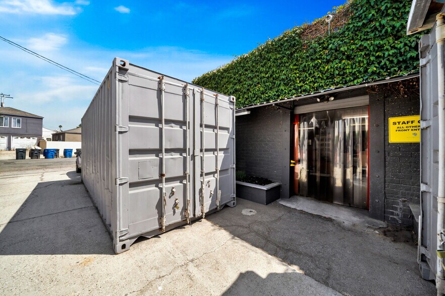 More Photos Of 1001 Goodrich Blvd, Commerce Warehouse For Sale