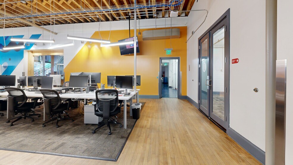 More Photos Of 1601 17th St, Denver Office For Sale