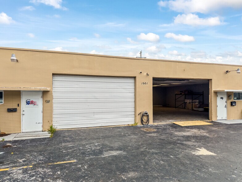 More Photos Of 1501 NW 1st Ct, Boca Raton Light Distribution For Lease