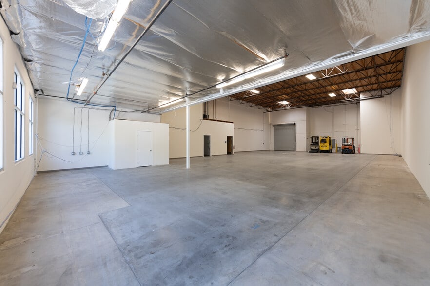 More Photos Of 4750 Calle Carga, Camarillo Manufacturing For Sale