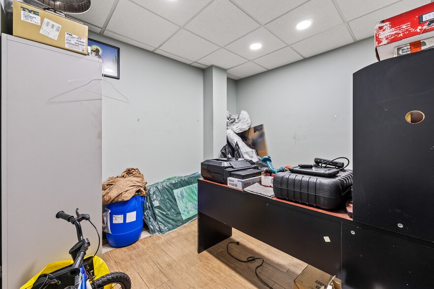 More Photos Of 120 S 2nd St, New Hyde Park Auto Repair For Sale