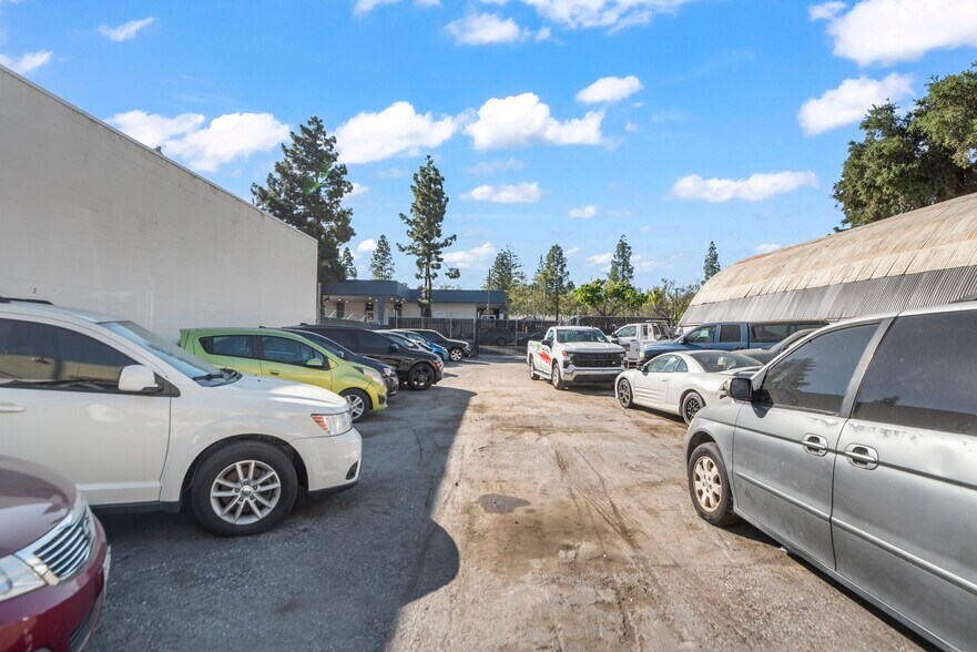 More Photos Of 615-617 University Ave, Los Gatos Warehouse For Sale