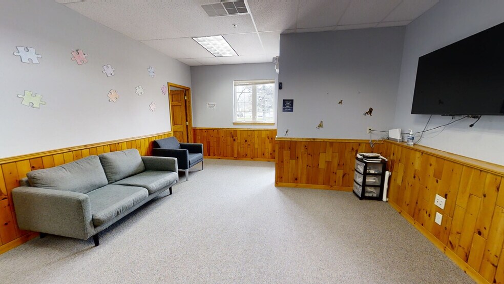 More Photos Of 112-118 S Main St, Medford Office For Sale