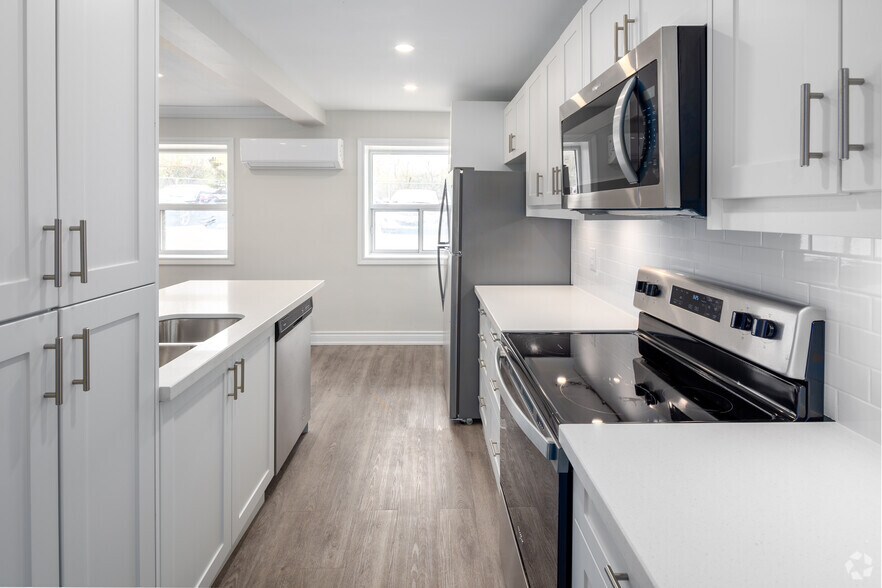 More Photos Of 143 Main St, Dartmouth Apartments For Sale